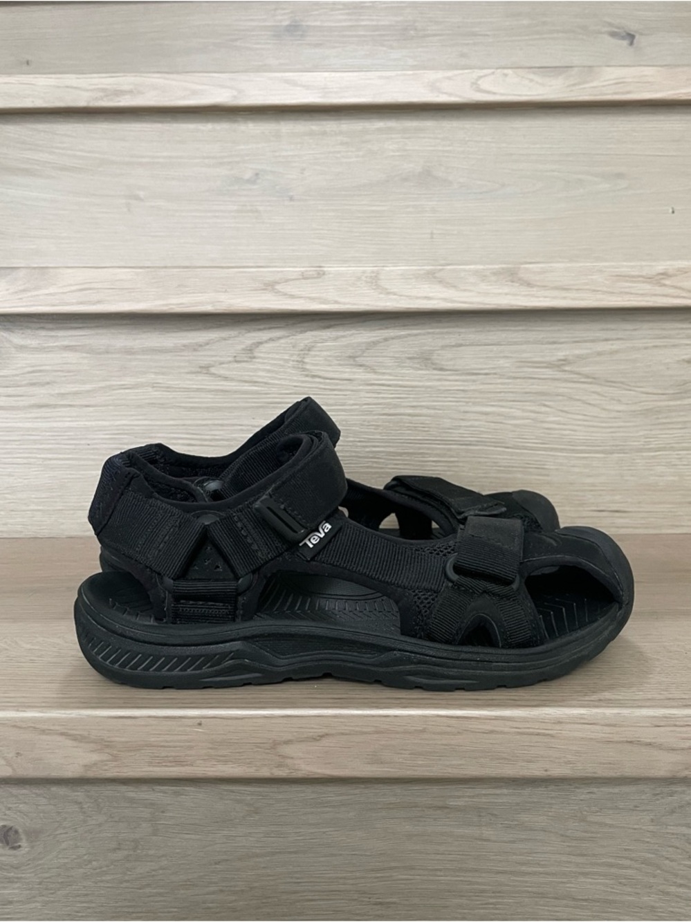 Teva Hurricane Toe Pro 2 Sandals Size 7 in Black - Picture 5 of 9